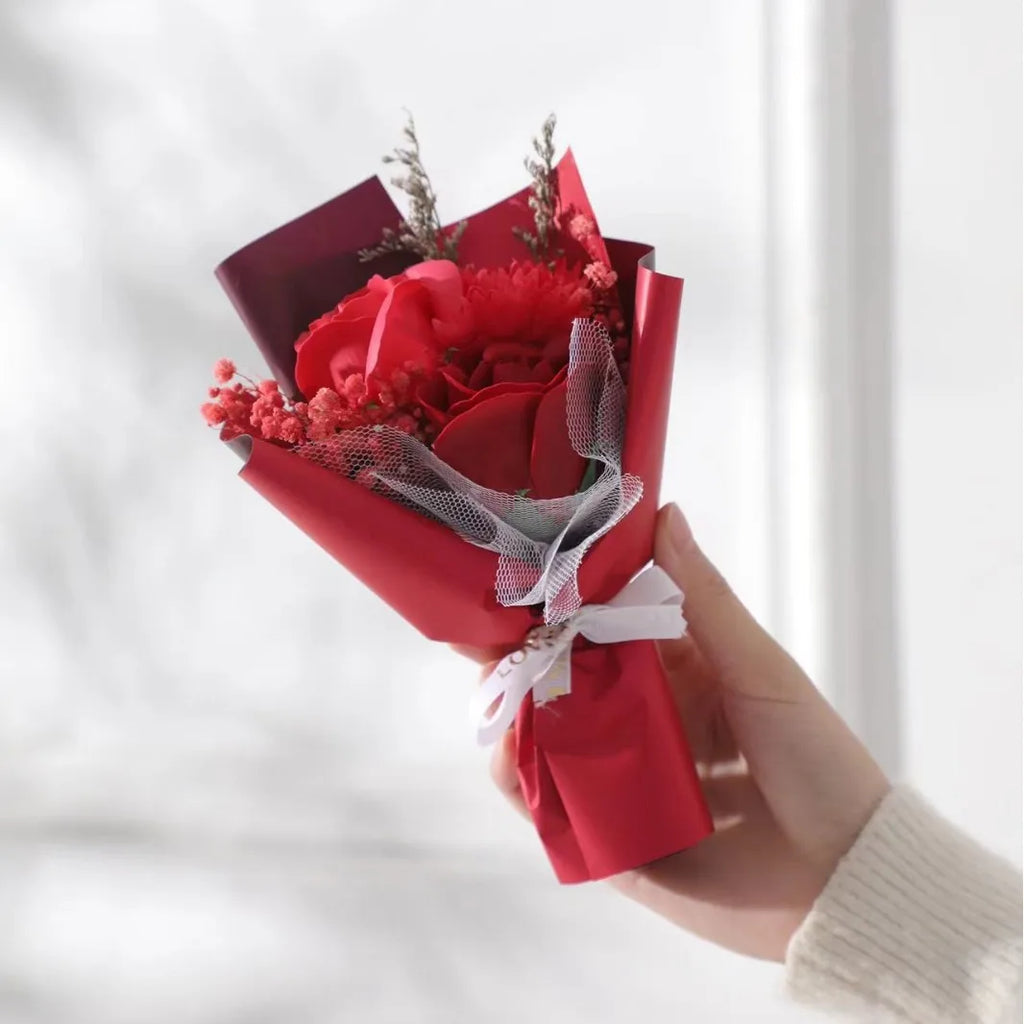 Mother's Day Gift Mini Dried Roses Decorative Small Bouquet Carnations Eternal Flowers Holiday Accompaniment Gift